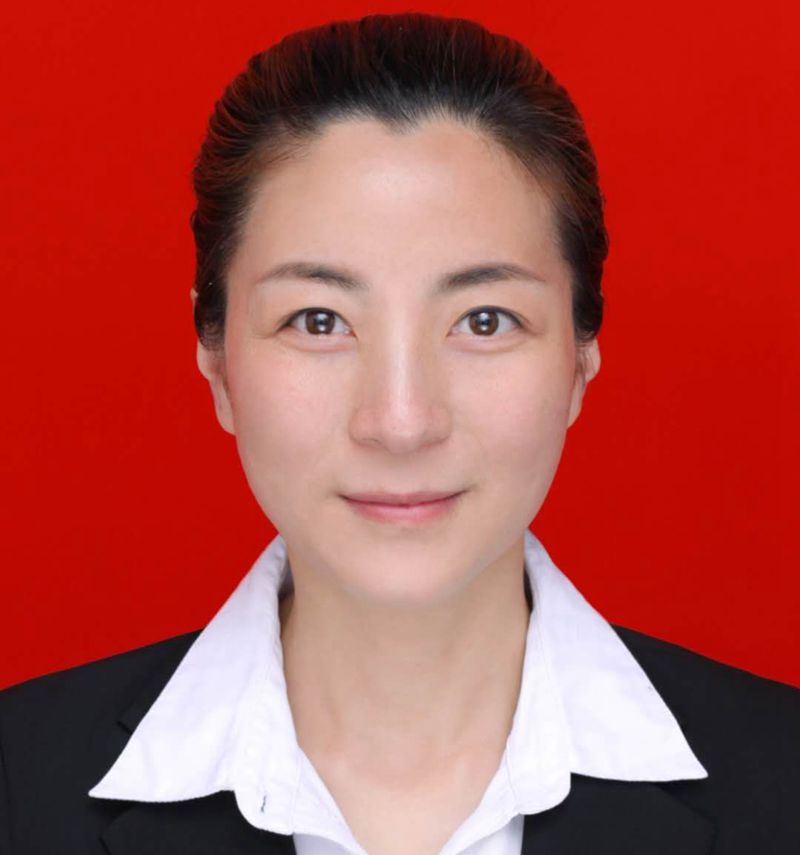 周玲老(lǎo)師(shī)_副本.jpg
